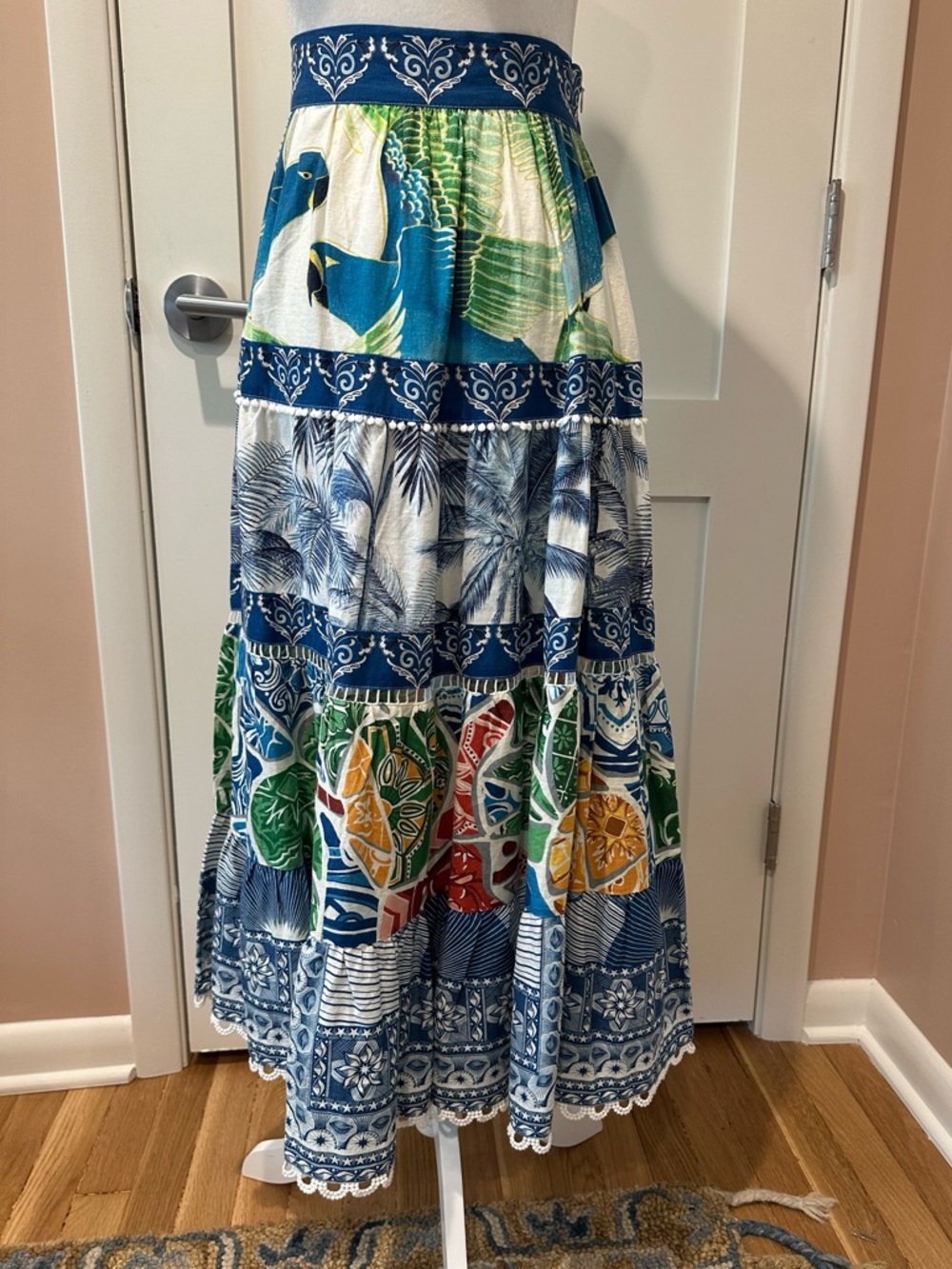 Farm Rio size XS tiered midi skirt in tropical prints